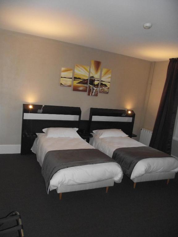 Logis Hotel Des Bourbons Montluçon Стая снимка