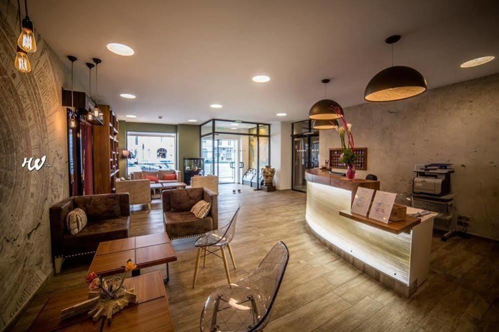 Logis Hotel Des Bourbons Montluçon Екстериор снимка