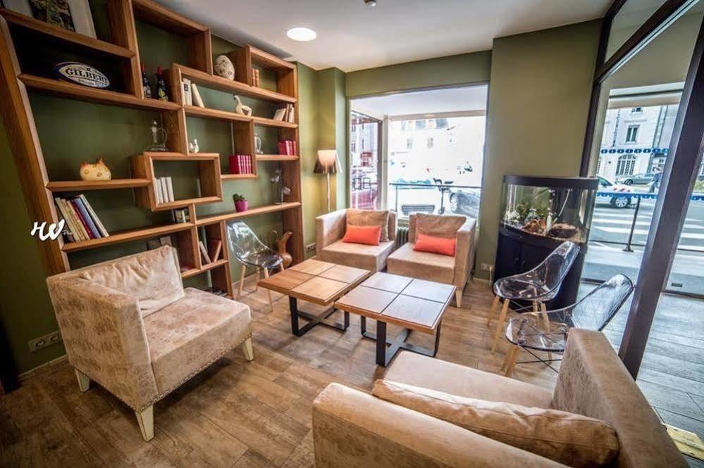 Logis Hotel Des Bourbons Montluçon Екстериор снимка